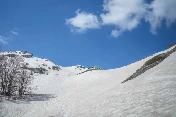 Risalita dalla Val di Rose al rifugio Forca Resuni nel Parco Nazionale d'Abruzzo